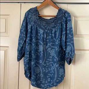 The Pioneer Woman Denim Blue Floral Smocked-Neck Tunic Size L